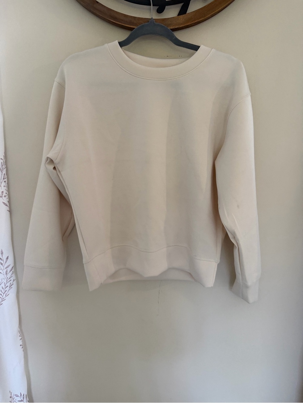 A New Day™ Cream Crewneck Sweatshirt – NWT XS but could fit Small